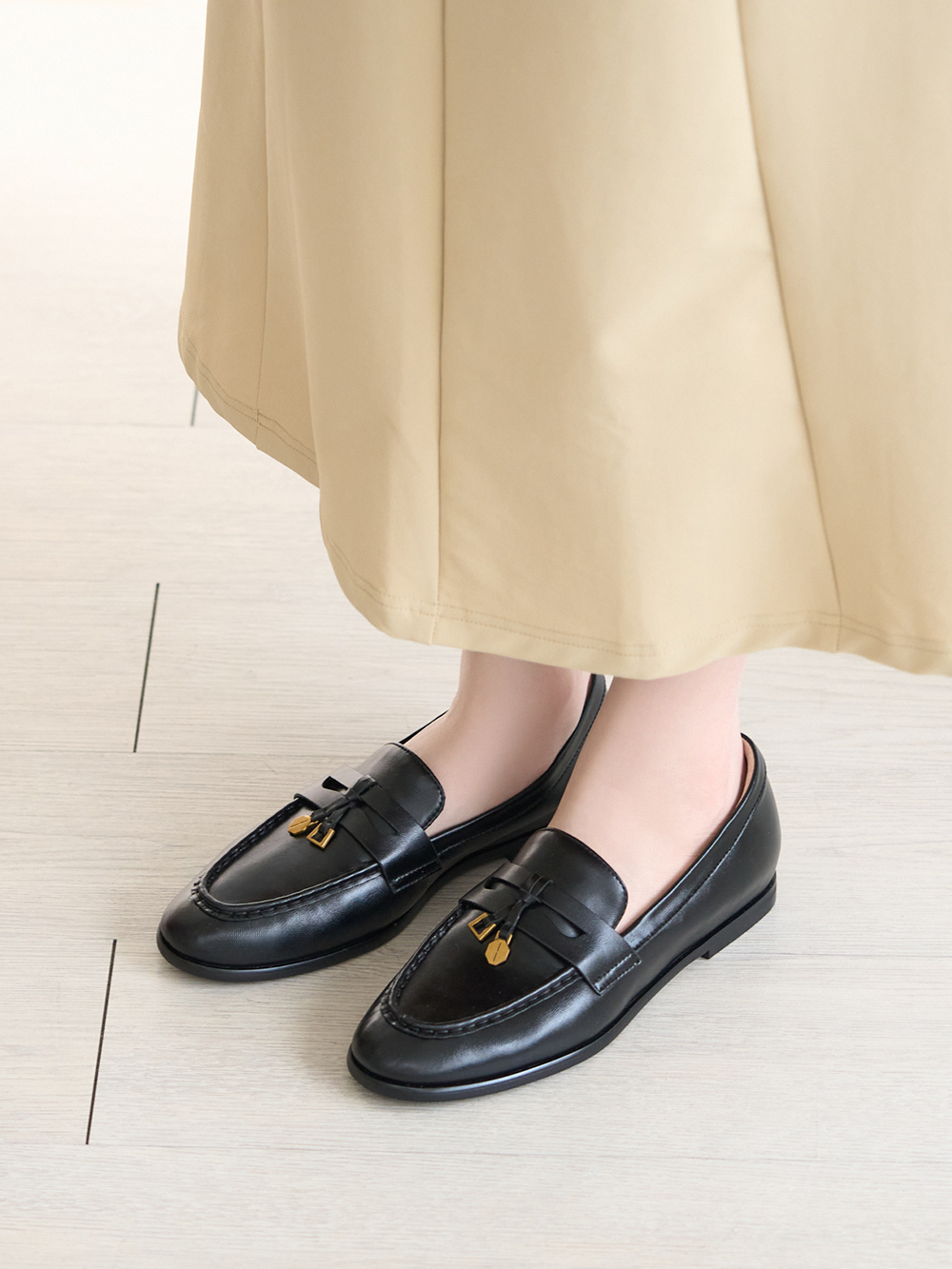 【真皮系列】親膚空氣棉平底樂福鞋 黑色