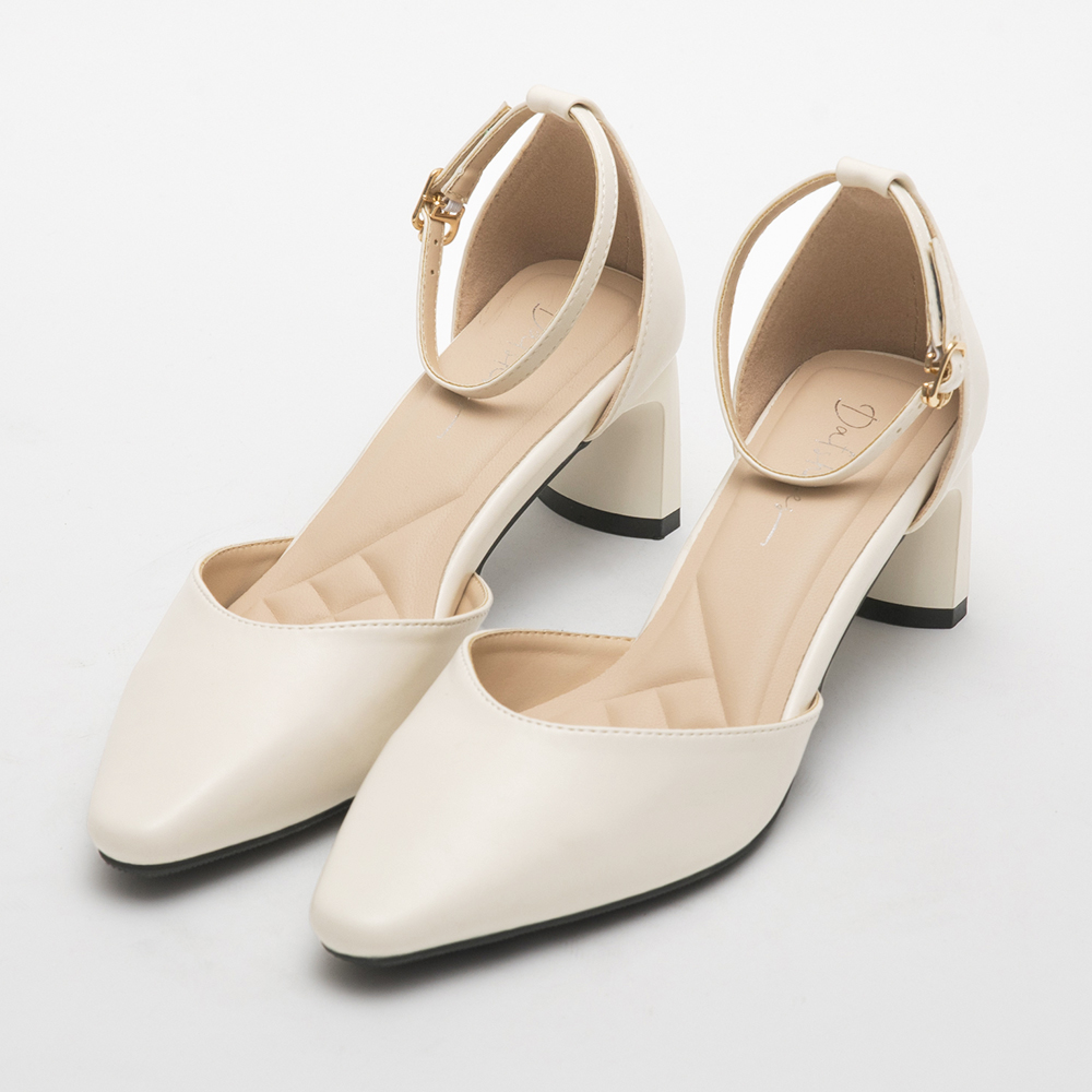 4D Cushioned Pointed Toe Flat Heel Mary Jane Shoes Vanilla