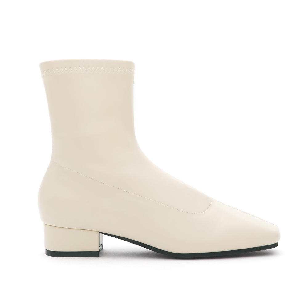 Stradivarius Seam Front Square-Toe Low-Heel Slim Boots French Vanilla White