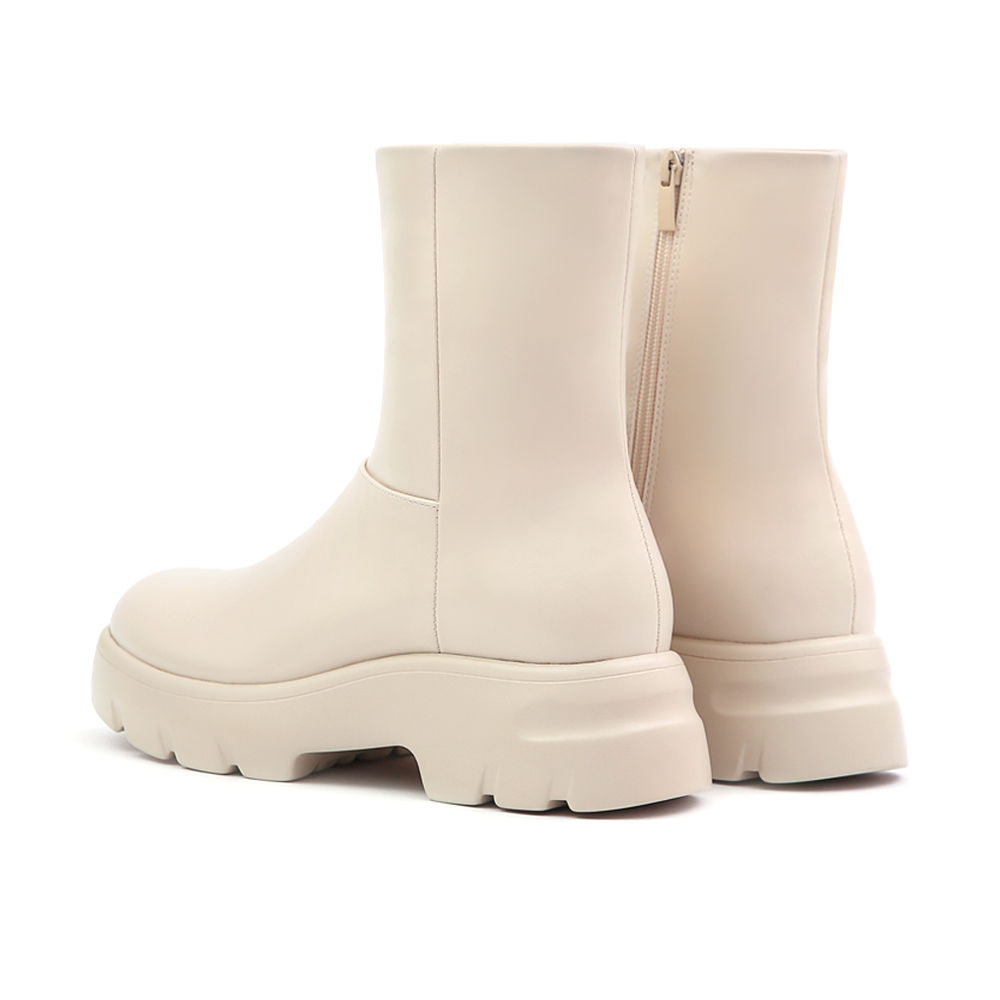 Futuristic Lightweight Sole Slim Boots Beige