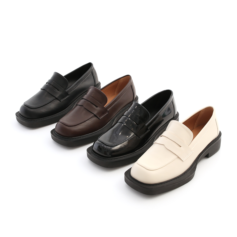 Retro Square Toe Padded Sole Loafers Black
