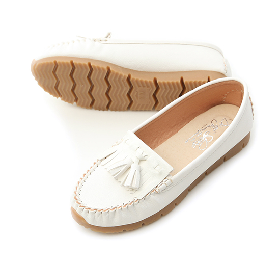 MIT Tassel and Fringe Detail Platform Moccasins White