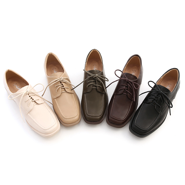 Square Toe Lace-Up Wooden Heel Derby Shoes Vanilla