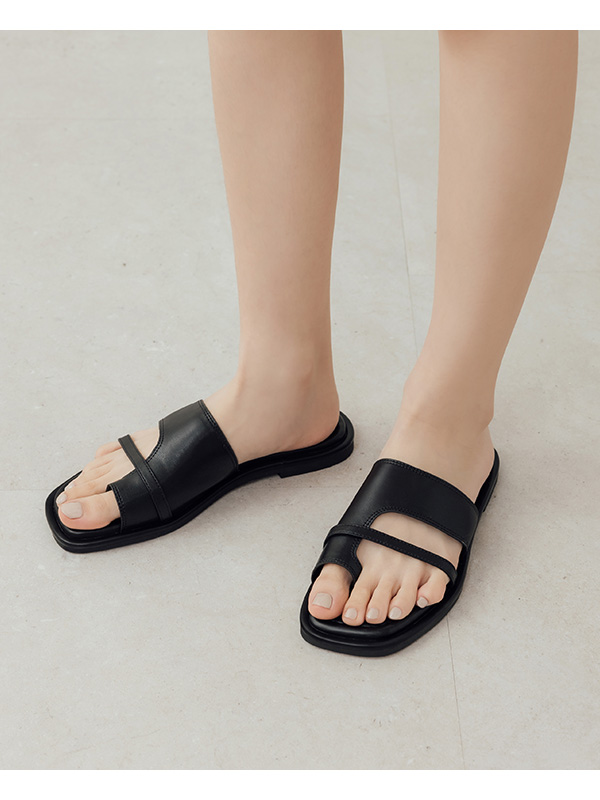 Comfy Square Toe Wide Strap Toe-Loop Flats Black