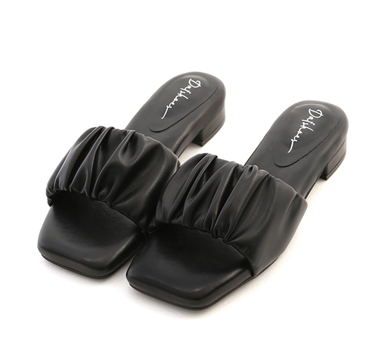 Ruched Puffy Cushioned Sandals Black