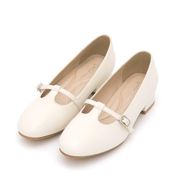 Round-Toe T-Strap Mary Jane Shoes Vanilla