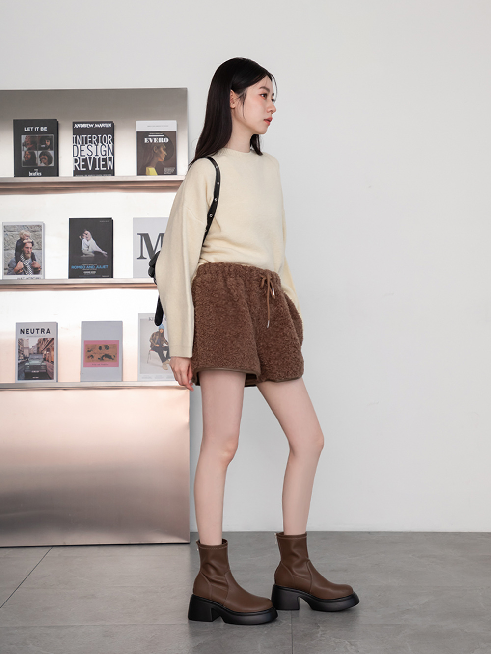 美腿濾鏡．輕量加厚底瘦瘦短靴 潮流棕