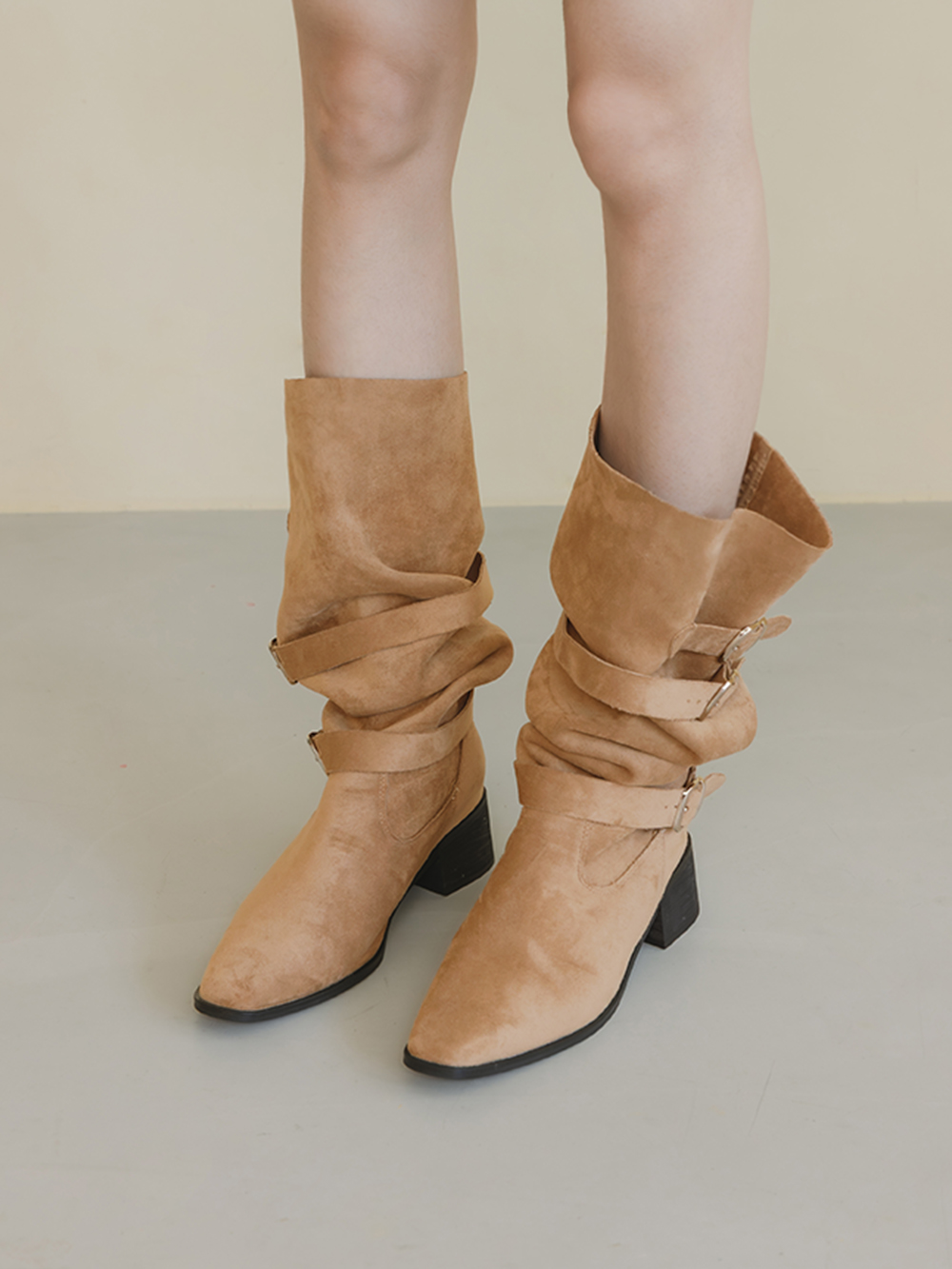 歐美街拍釦環尖頭中筒靴 卡其色