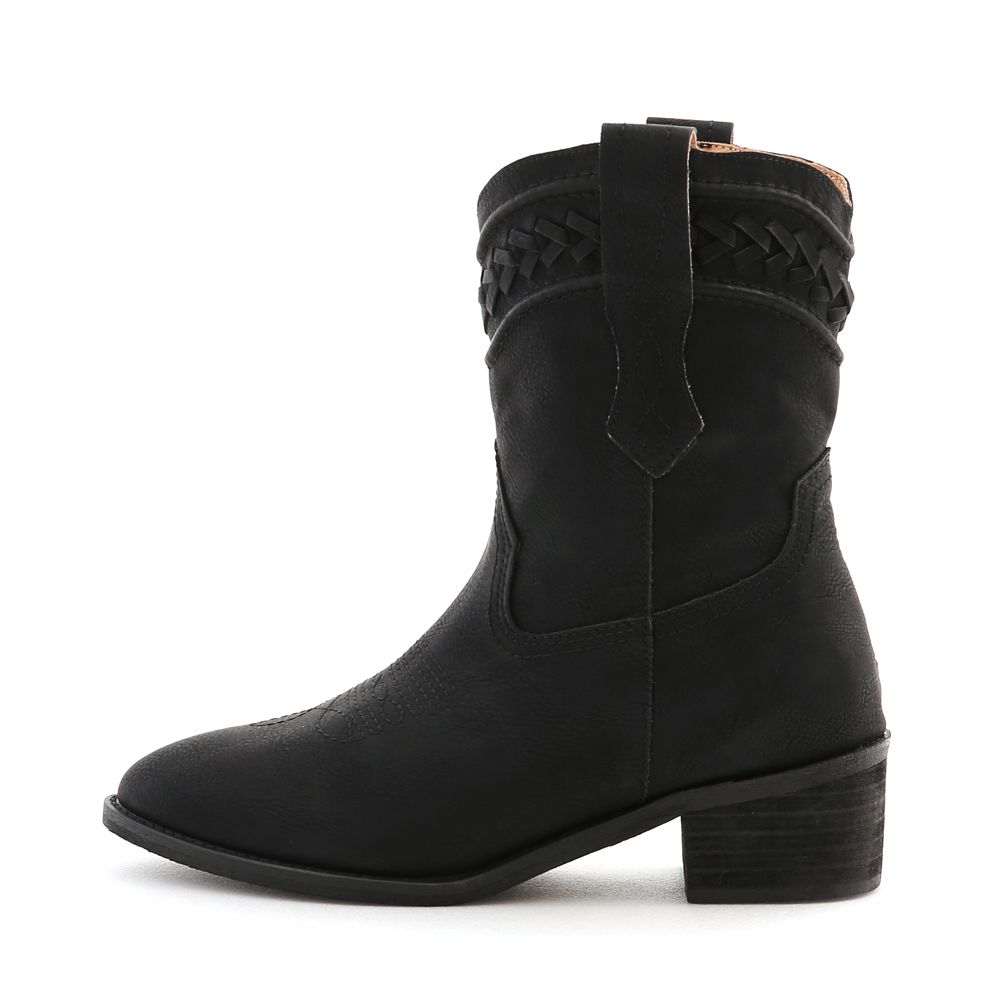 Suede Pointy Cowboy Boots Black