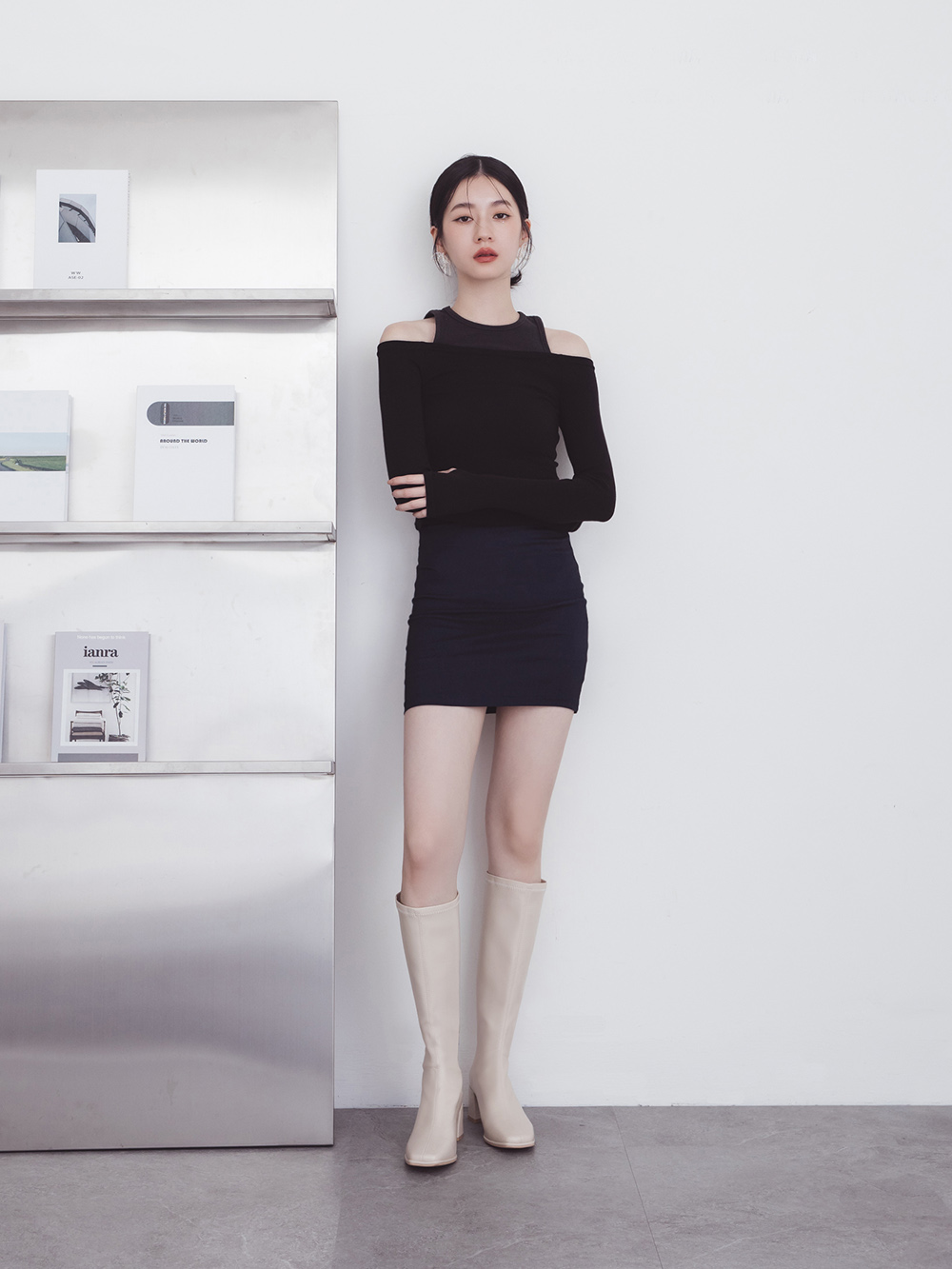 神級美腿．素面方頭高跟瘦瘦長靴 香草米