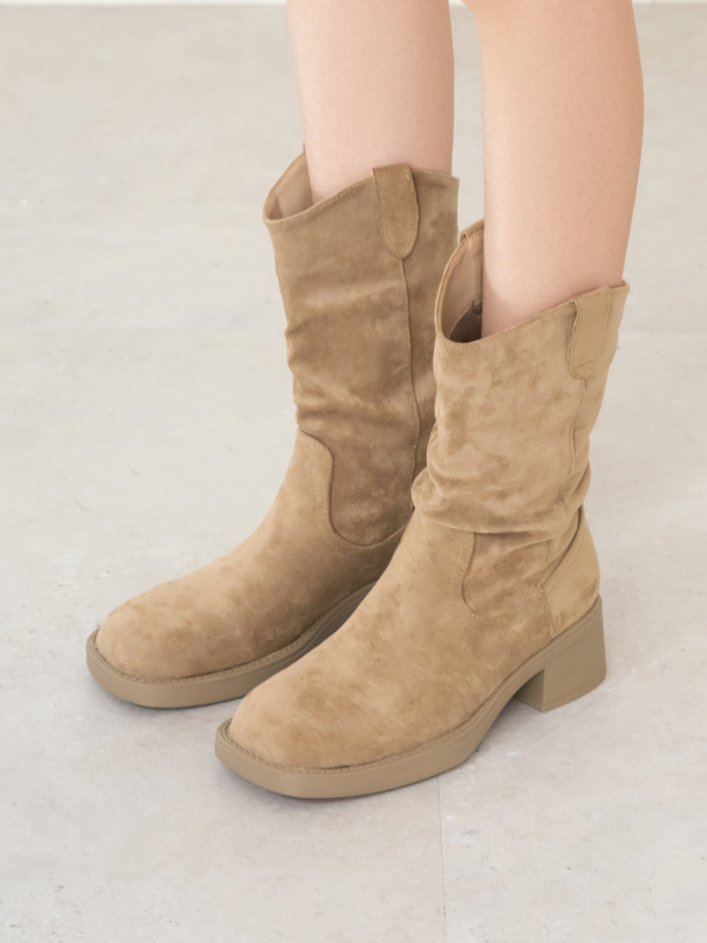 嬉皮小V口抓皺西部堆堆靴 杏色