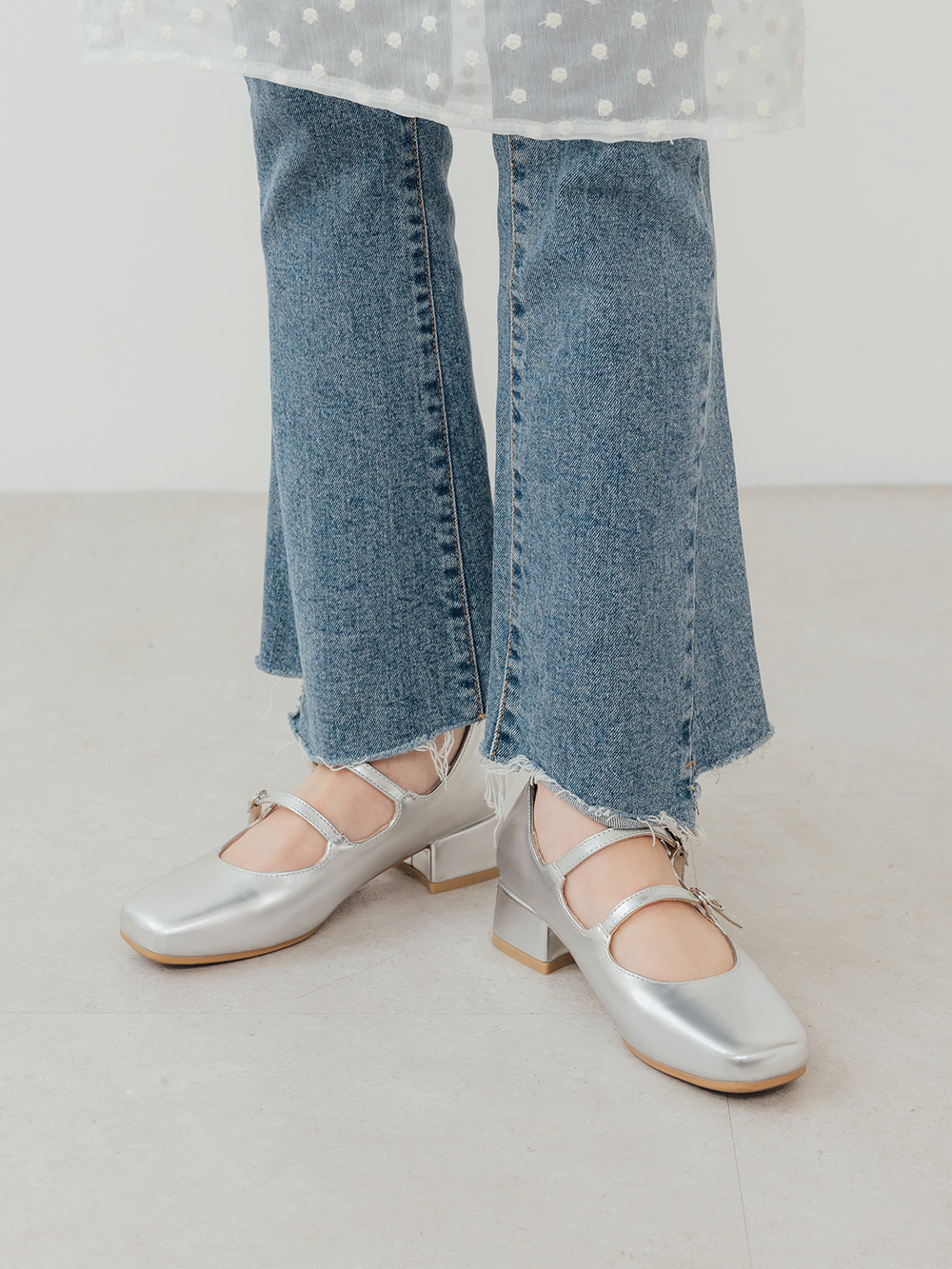 珍妮旋風．4D氣墊雙帶低跟瑪莉珍鞋 百搭銀