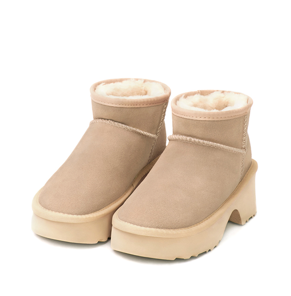 Cozy Platform Leather Winter Boots 沙色