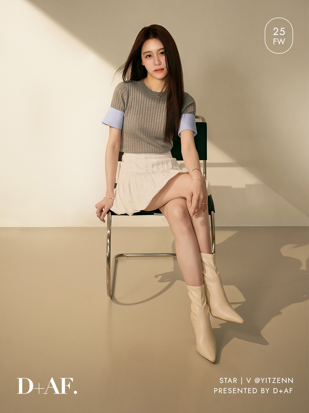 顯瘦魔法尖頭高跟瘦瘦短靴 咖啡色