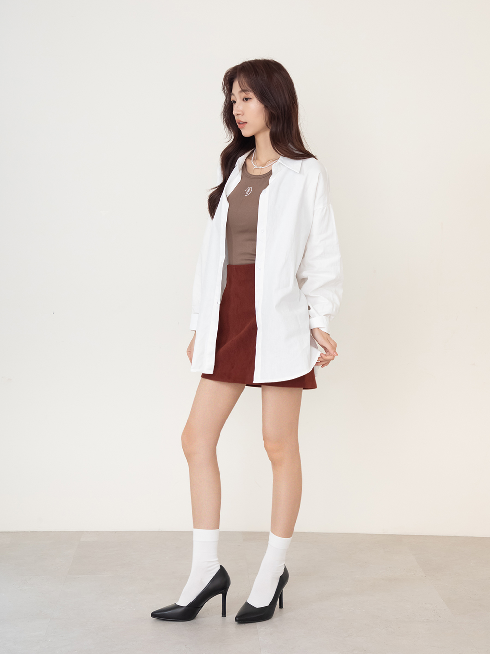 俐落雅緻尖頭斜口高跟鞋 黑色