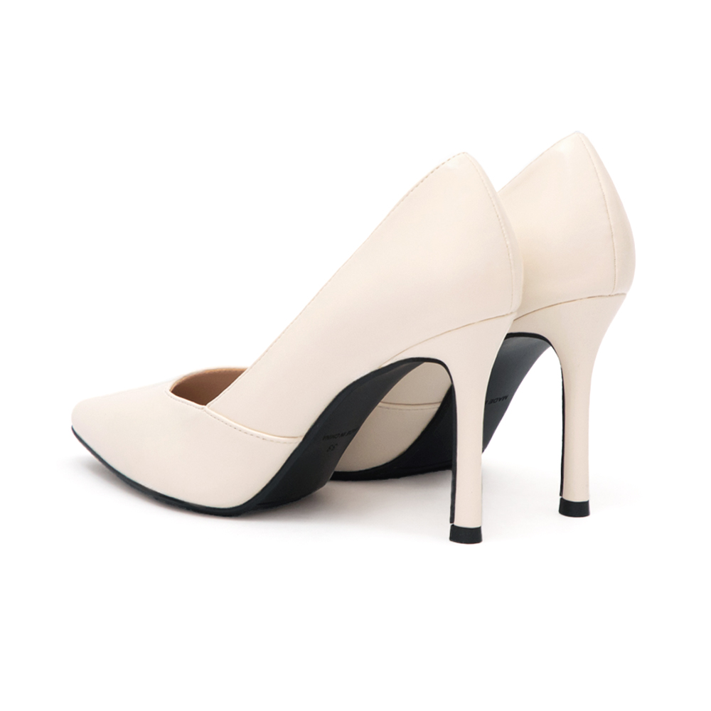 俐落雅緻尖頭斜口高跟鞋 米白色