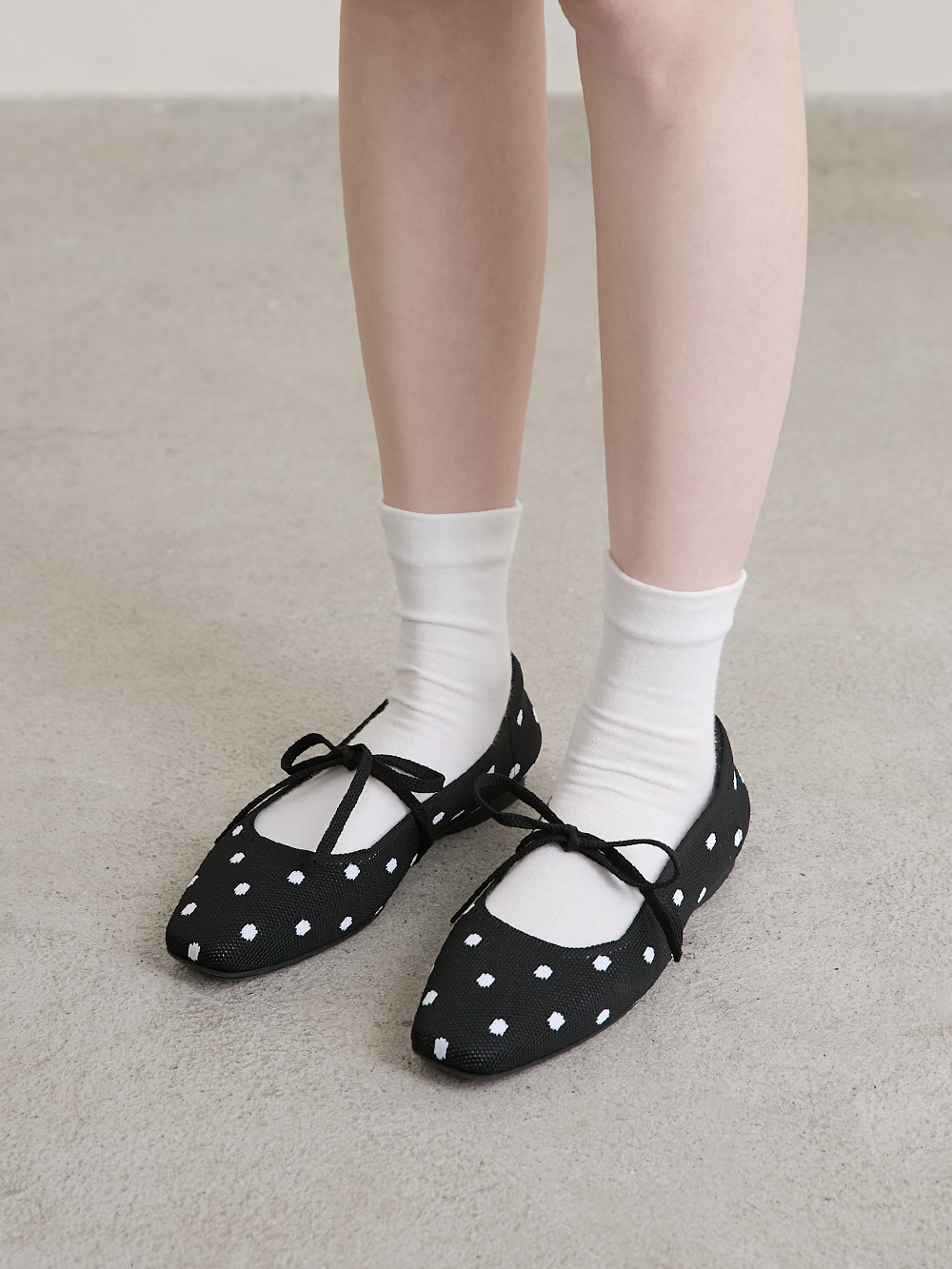 【3D零感雲織鞋】綁帶方頭瑪莉珍鞋 點點黑