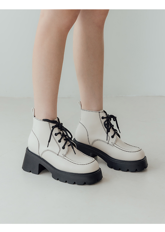 Contrast Stitched Chunky Lace-up Boots Cream