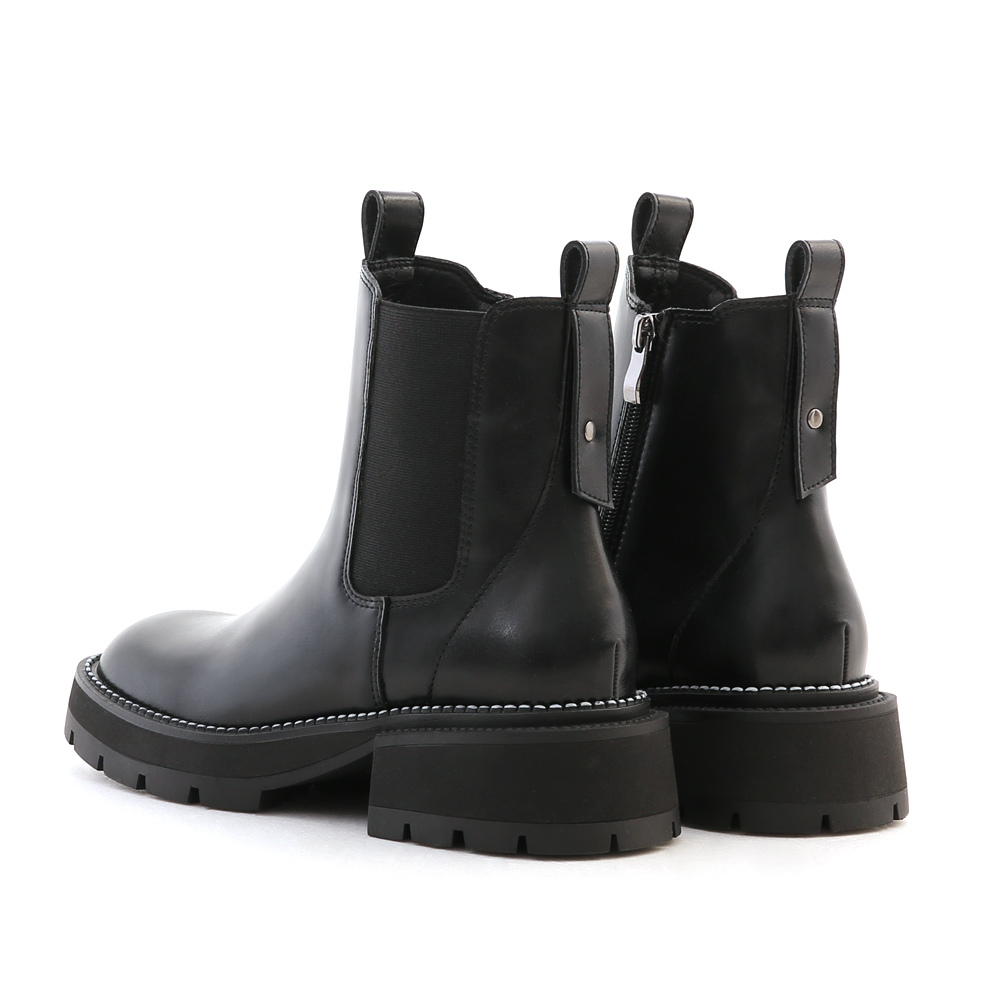 Square Toe Thick Sole Chelsea Boots Black