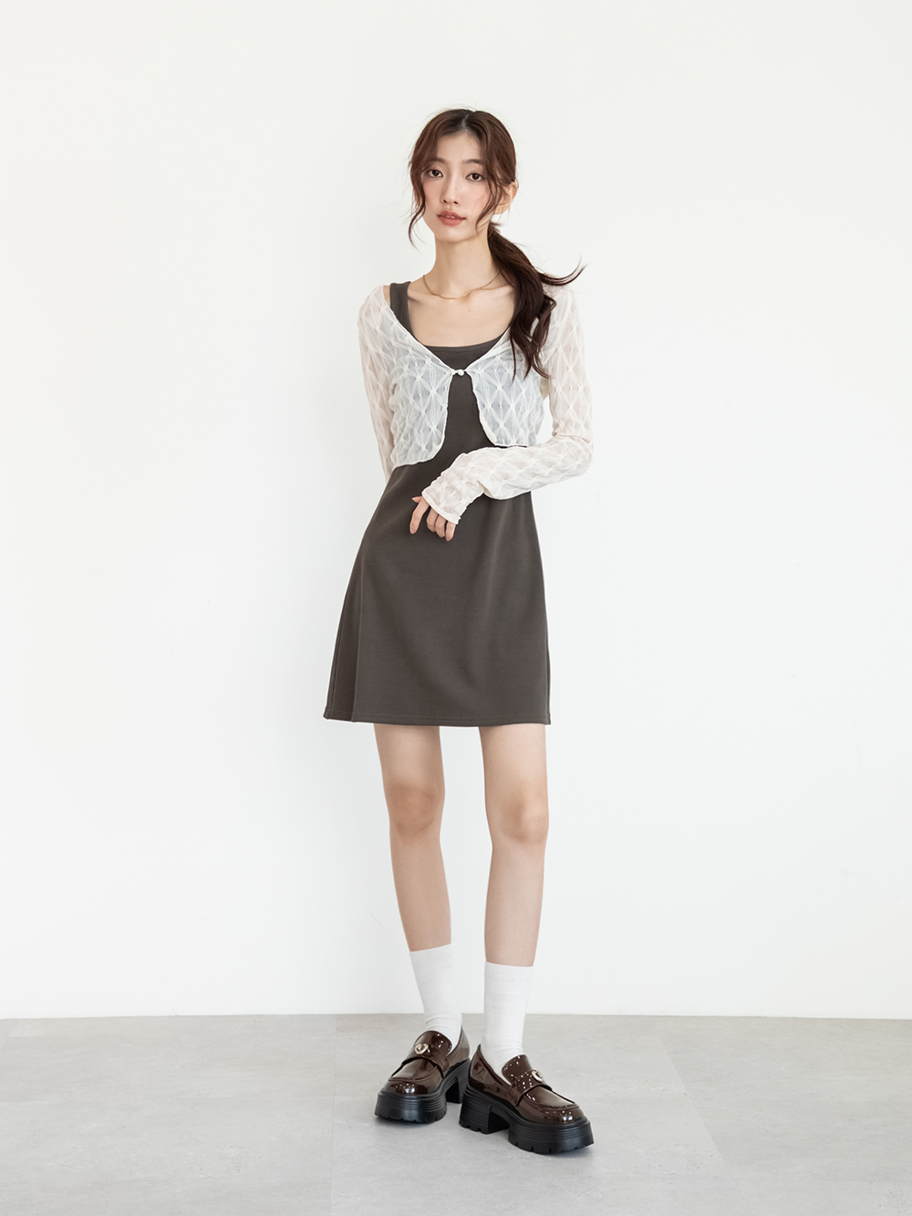 Love愛心釦飾厚底樂福鞋 咖啡色