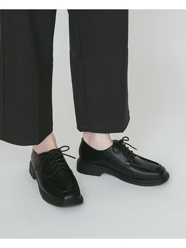 Soft Lace-Up Derby Shoes Black