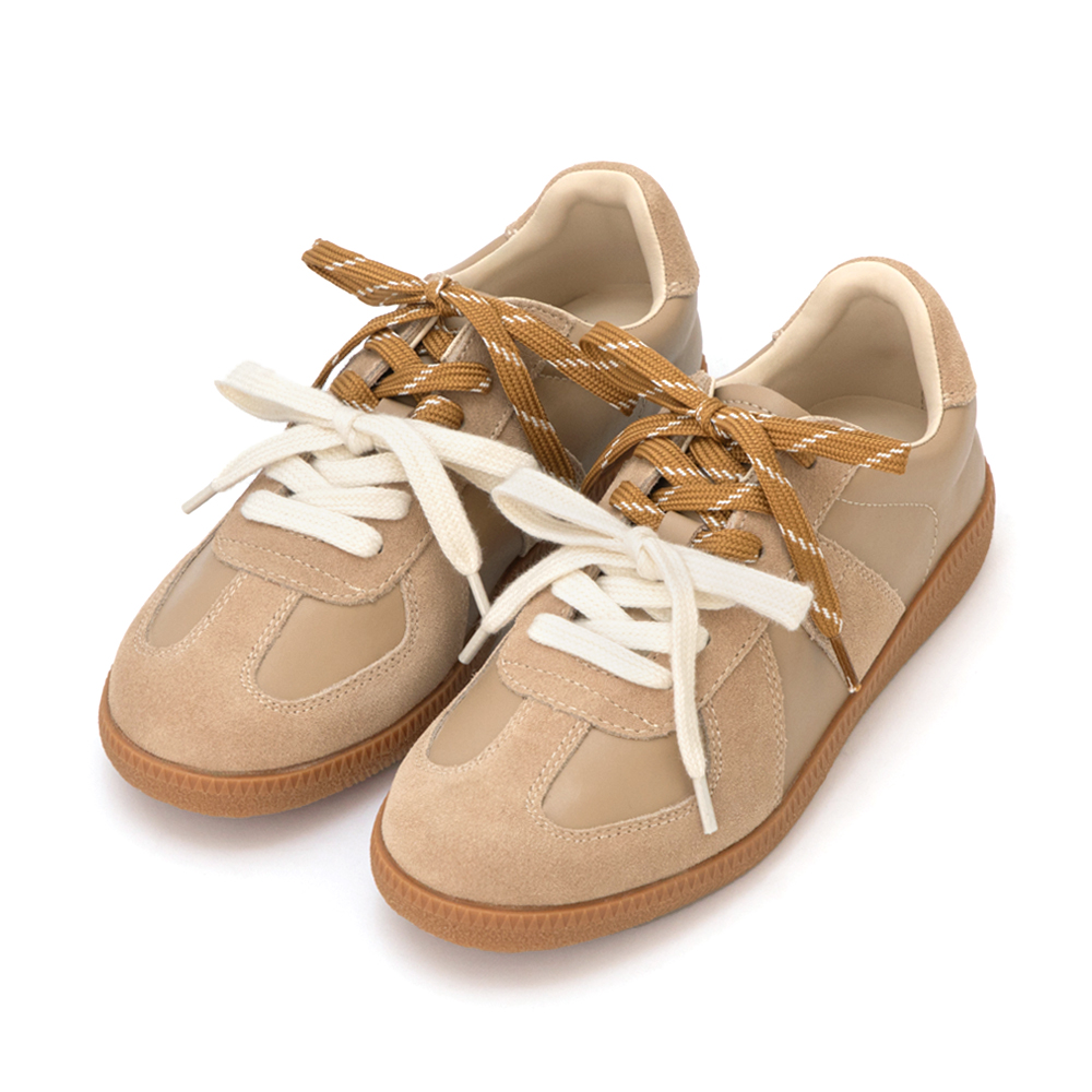 復古色調雙色鞋帶真皮德訓鞋 杏色