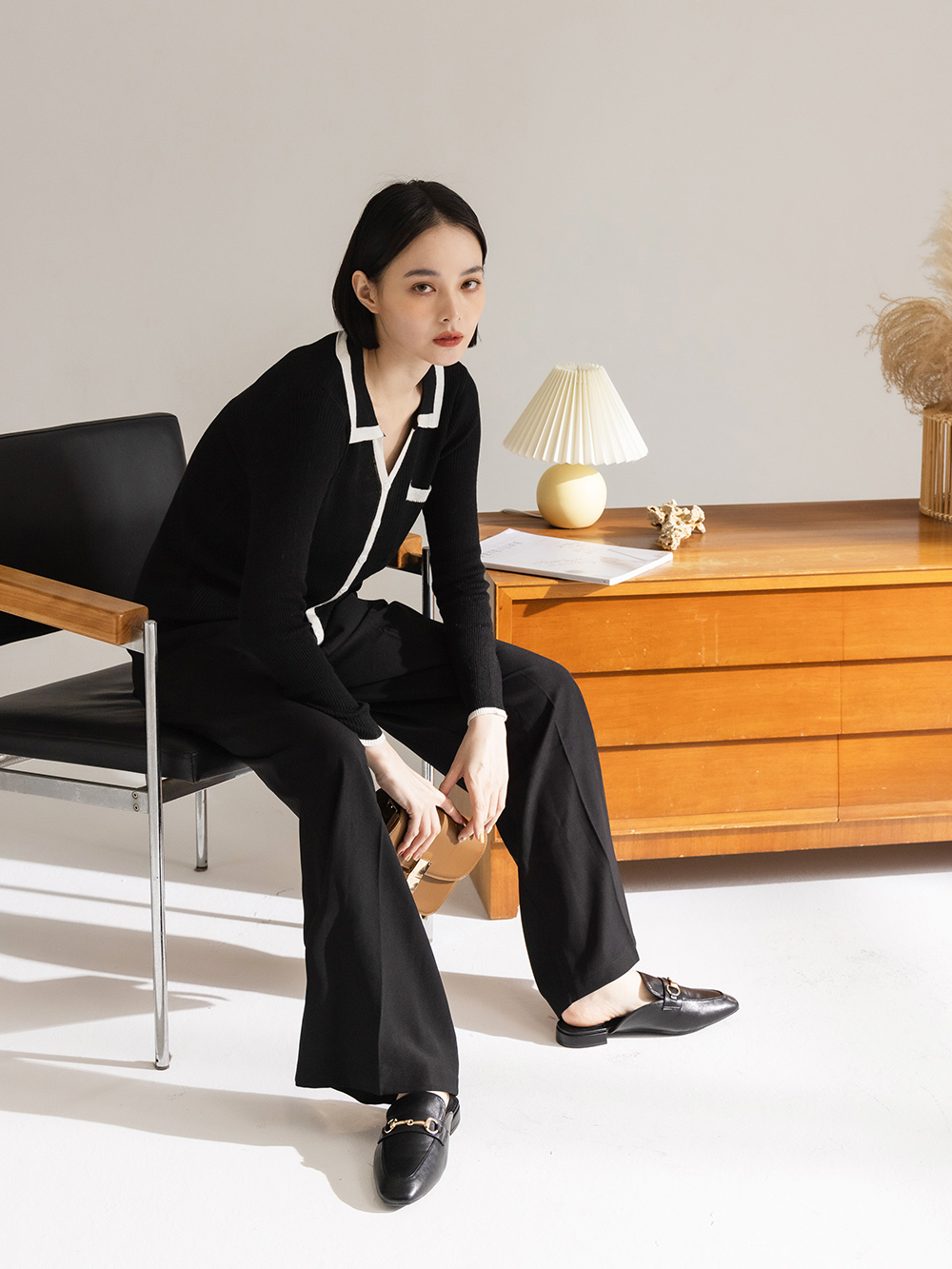 優質品味.馬銜釦方頭低跟穆勒鞋 時尚黑