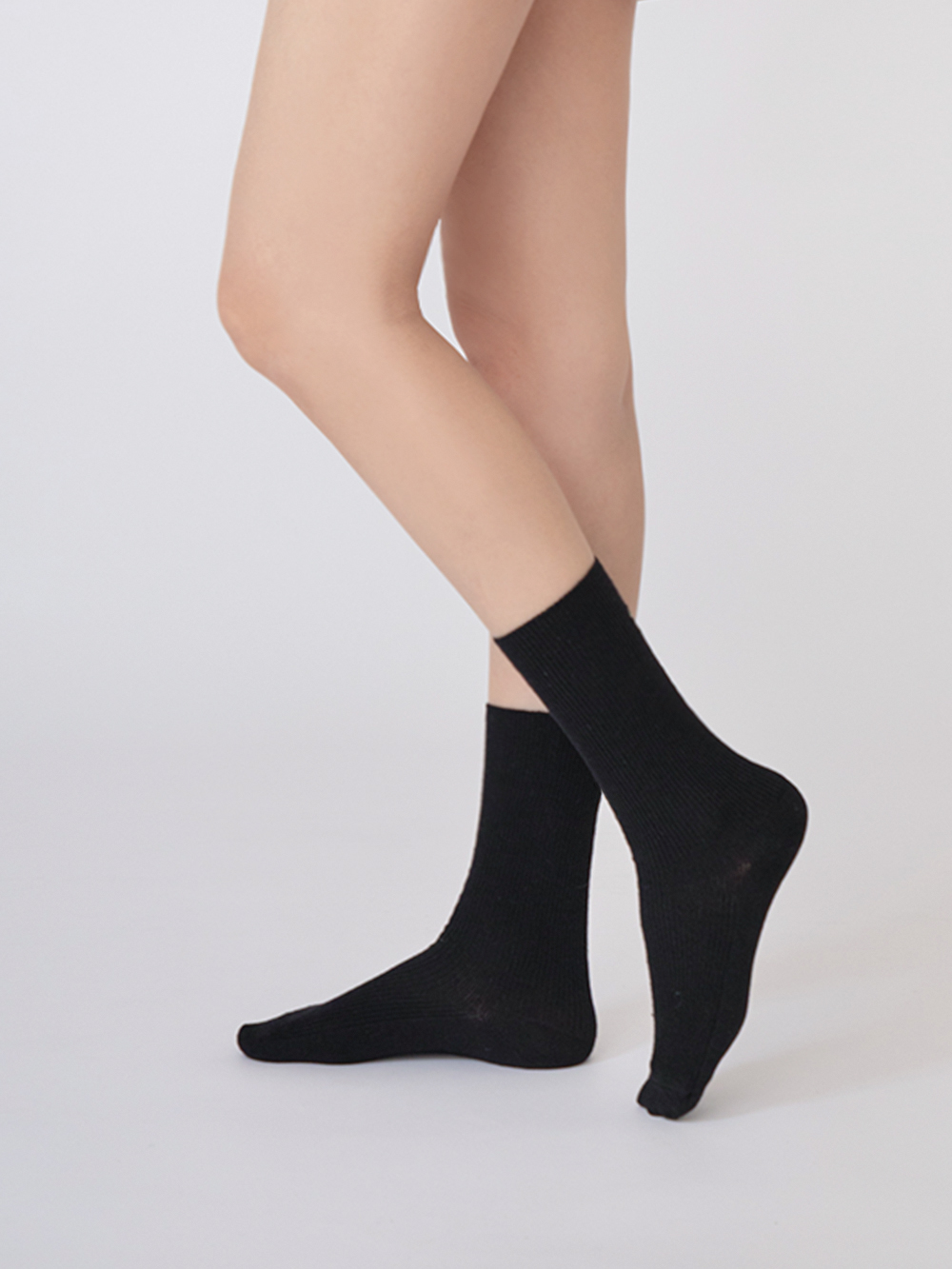 桑蠶絲羊毛細坑條蝴蝶結中筒襪 黑色