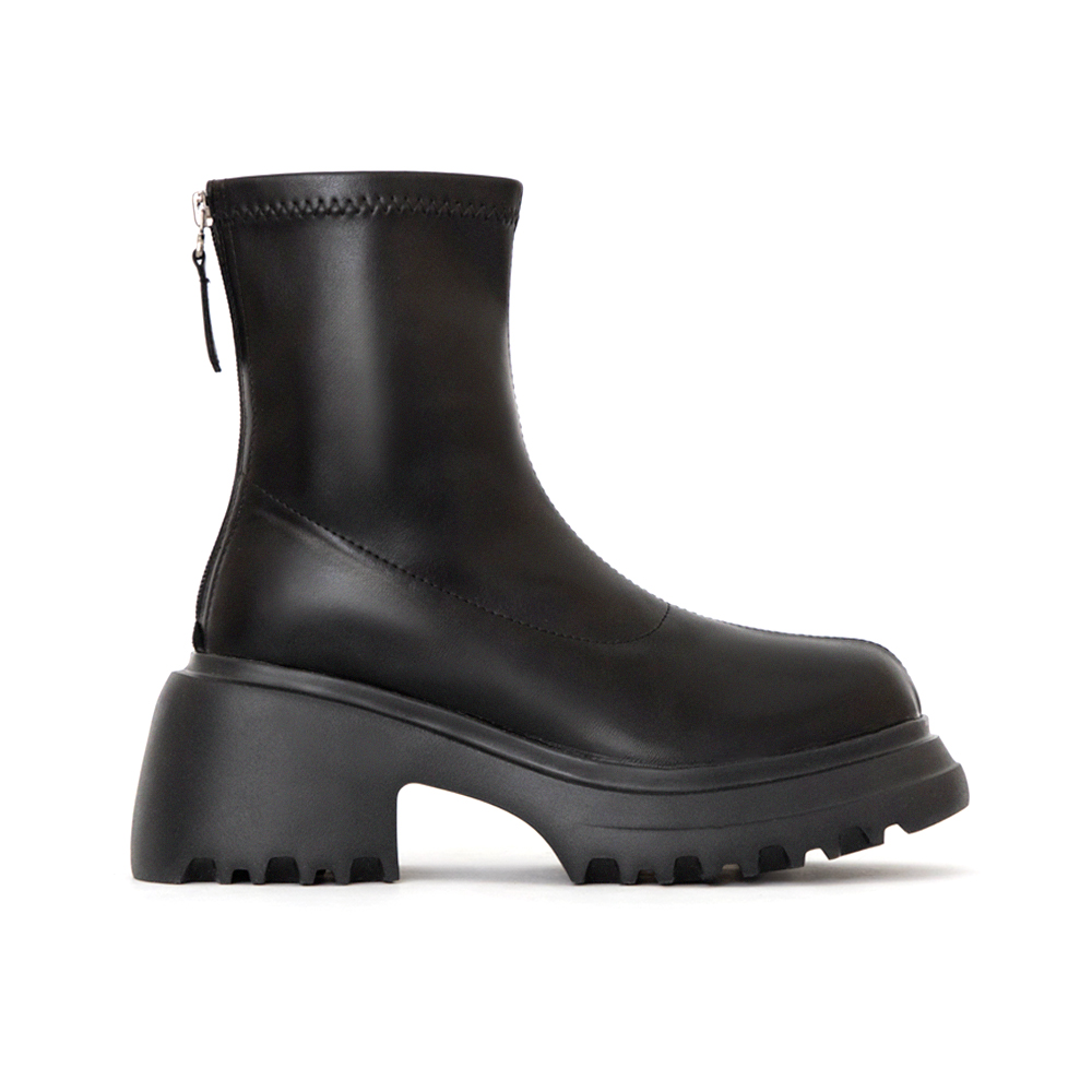 瘦腿密碼輕量厚底瘦瘦短靴 黑色