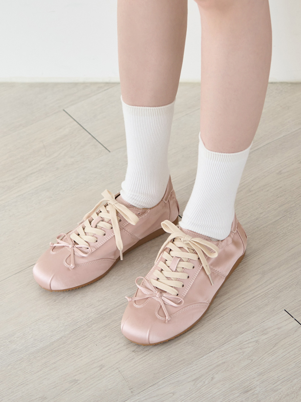 絲絨光感綁帶芭蕾風休閒鞋 粉色