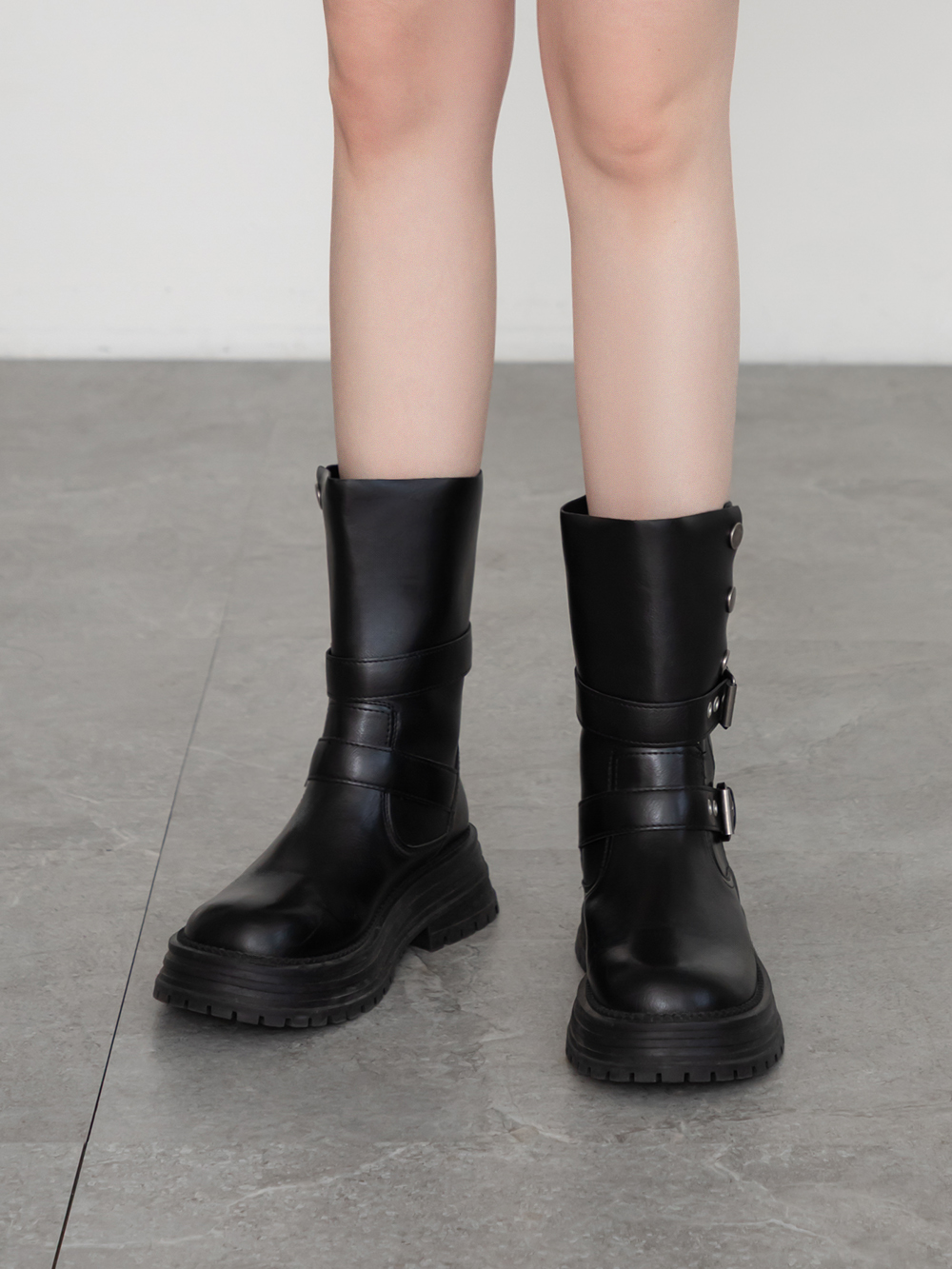 復古騎士釦環排釦機車短靴 黑色