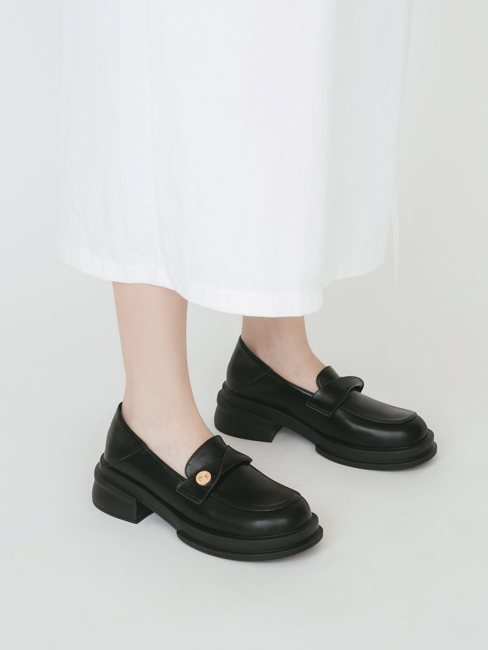 低調貴族．小錢幣扭結方頭樂福鞋 時尚黑