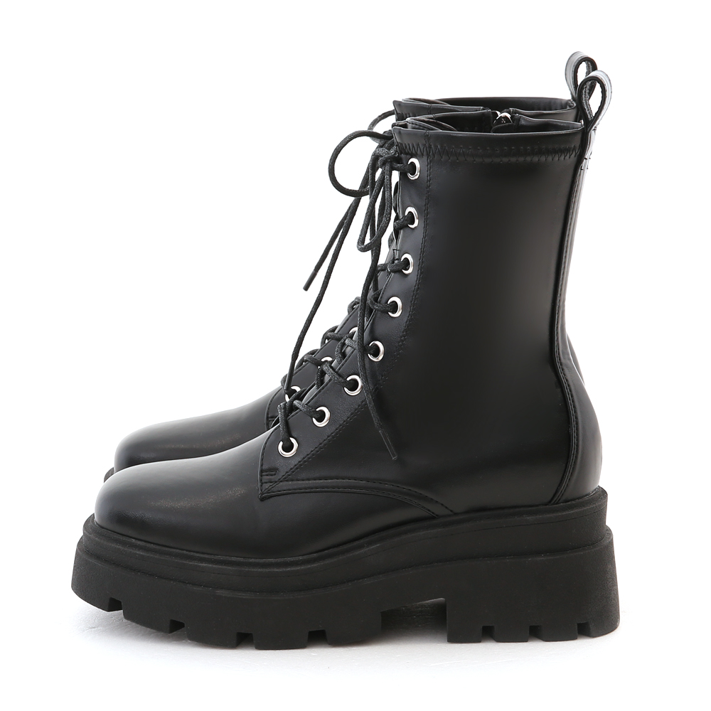 Chunky Sole Lace-up Boots Black