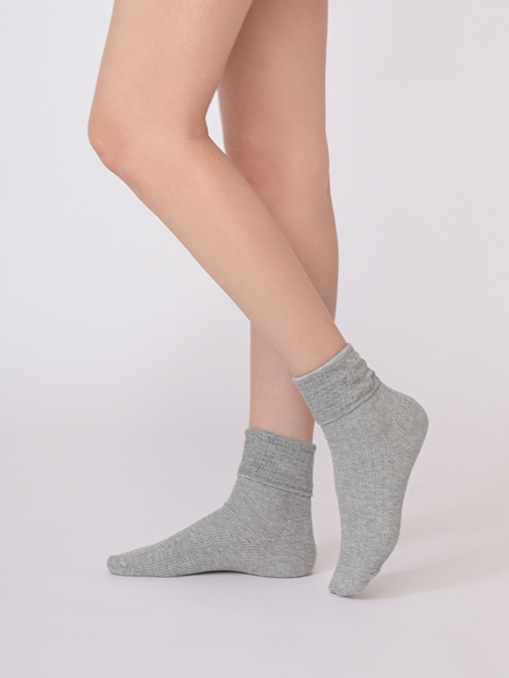 長絨棉奶油雲朵中筒襪 灰色