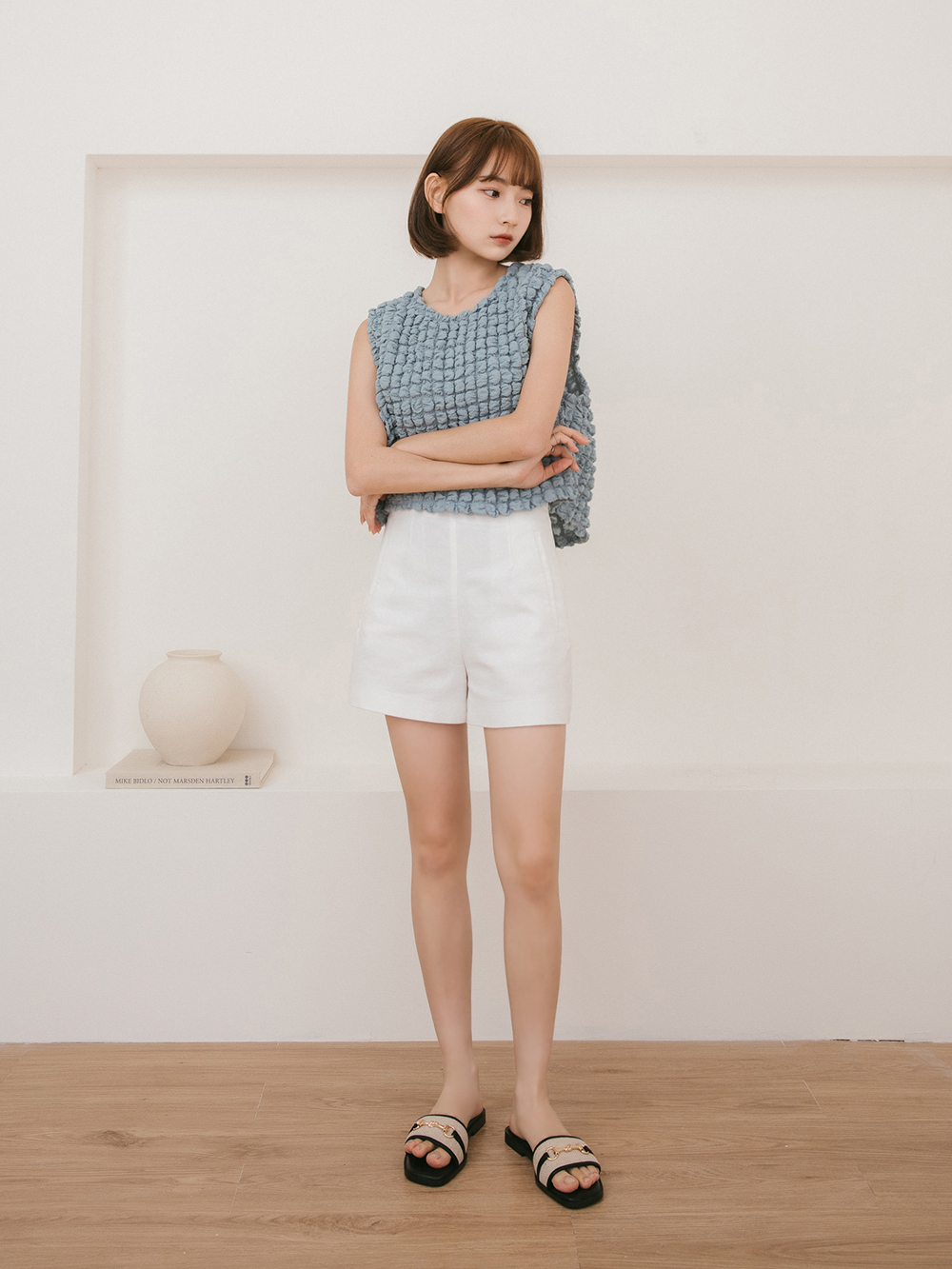 貴婦下午茶．草編拼接馬銜釦平底拖鞋 時尚黑