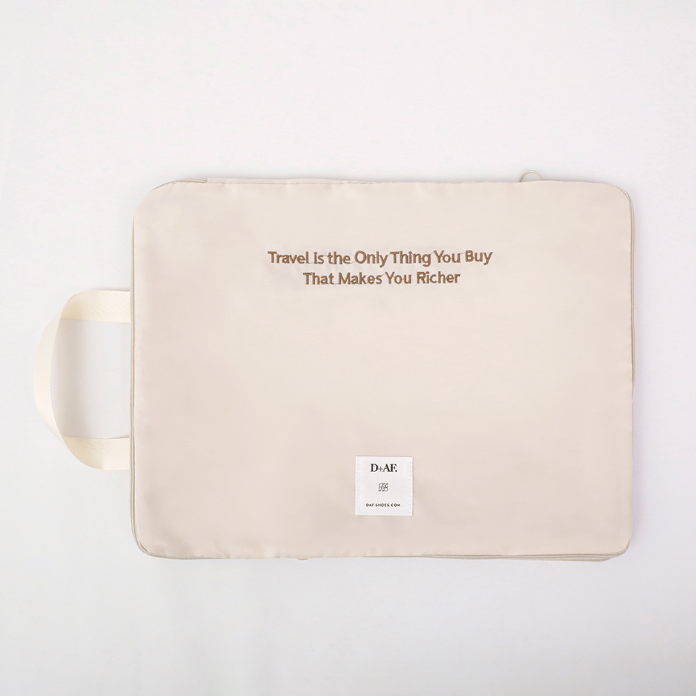 品牌衣物收納袋 百搭米