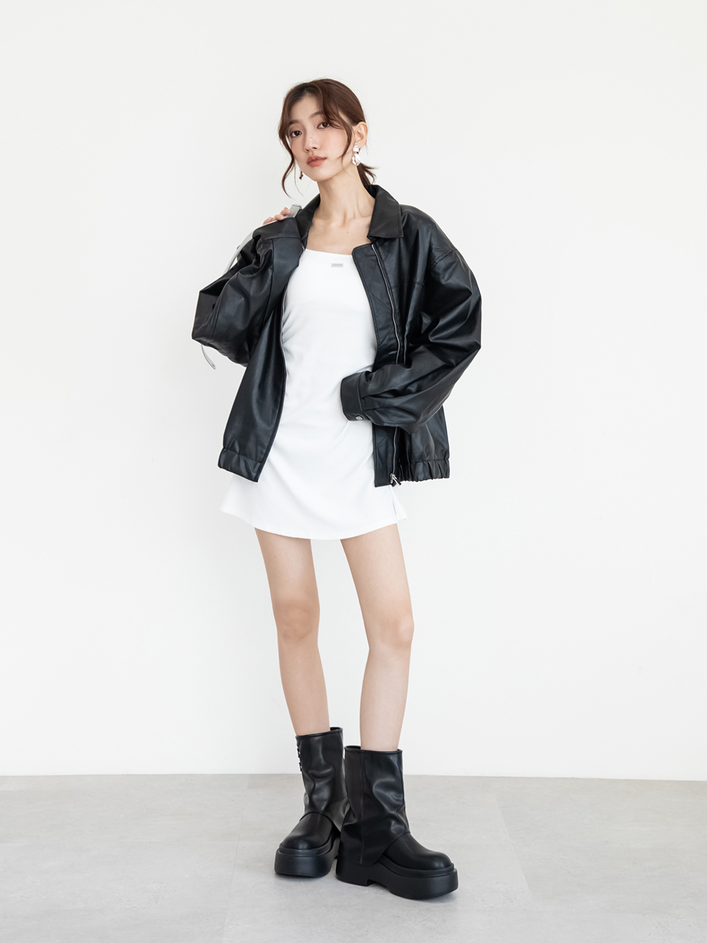 暗黑硬派Plus級加厚鬆糕底褲管短靴 黑色