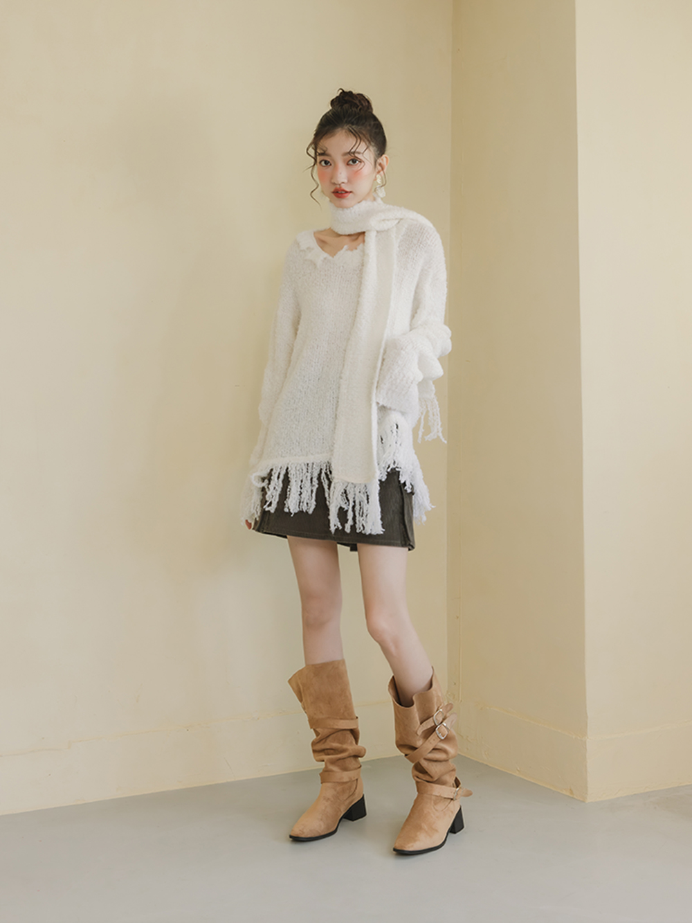 歐美街拍釦環尖頭中筒靴 卡其色