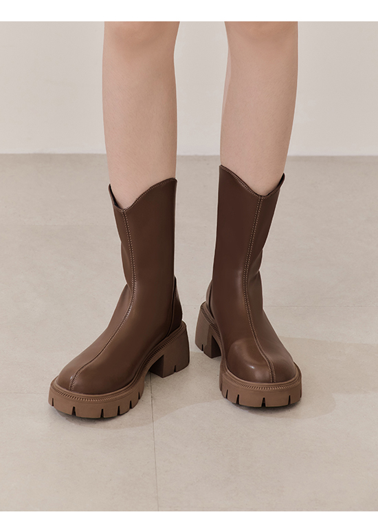 V-Cut Plain Mid-Heel Slimming Boots Brown