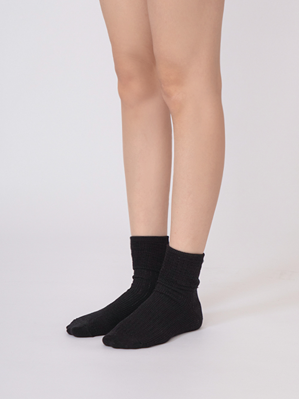 長絨棉奶油雲朵中筒襪 黑色