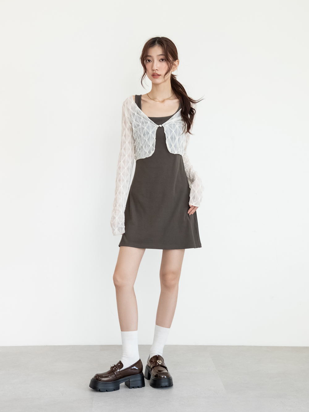 Love愛心釦飾厚底樂福鞋 咖啡色