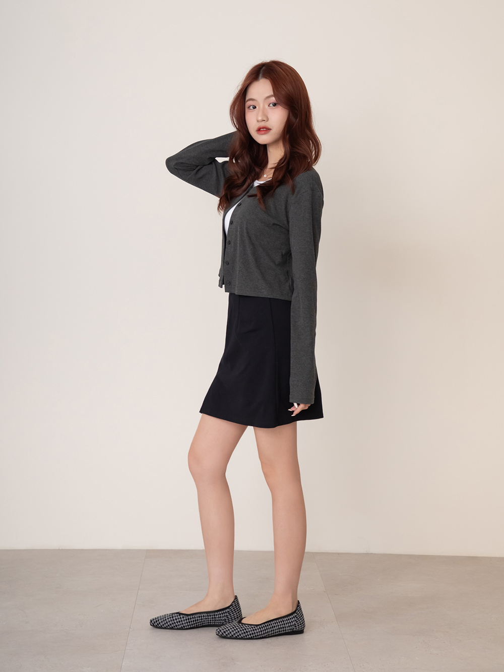 【3D零感雲織鞋】小V口尖頭通勤包鞋 黑白毛呢