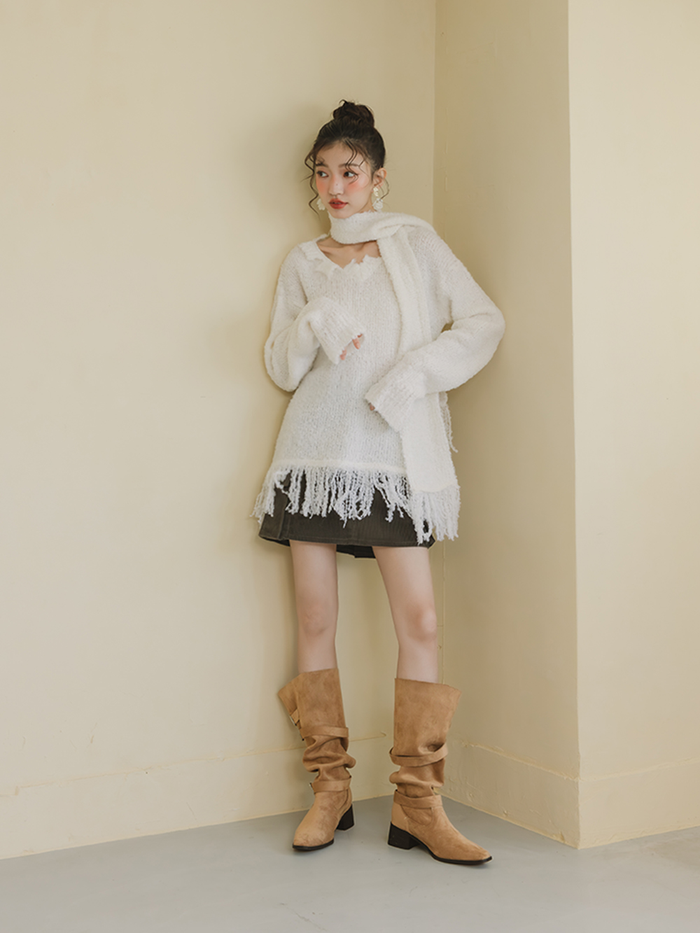 歐美街拍釦環尖頭中筒靴 卡其色