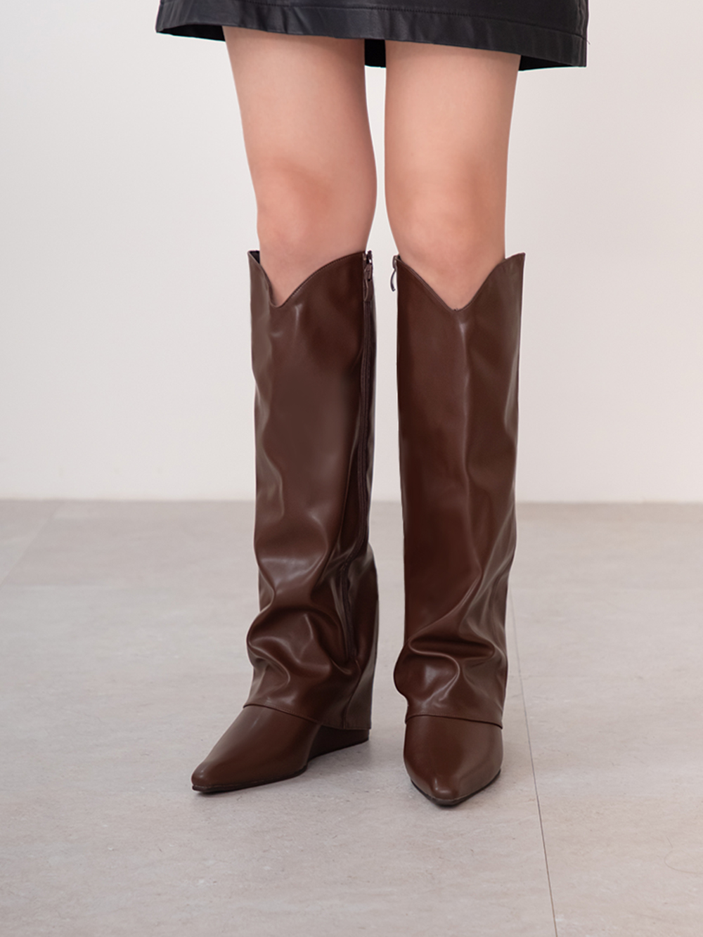 時髦超模V口隱形增高褲管長靴 咖啡色