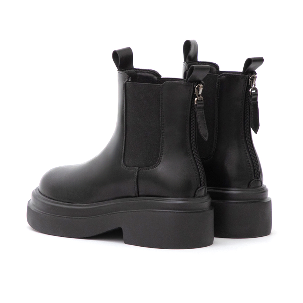 出道預告輕量切爾西短靴 黑色