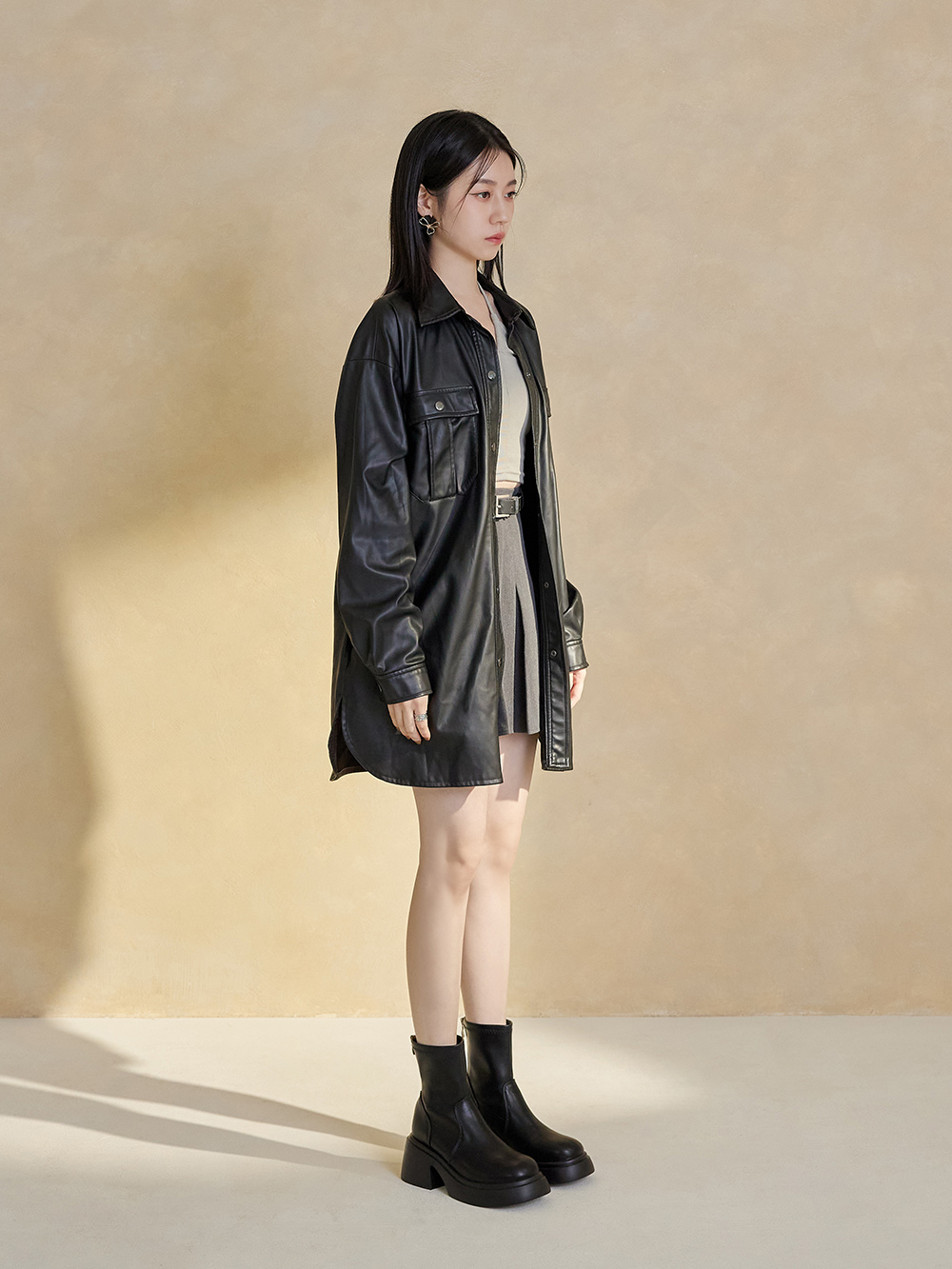 美腿濾鏡．輕量加厚底瘦瘦短靴 時尚黑