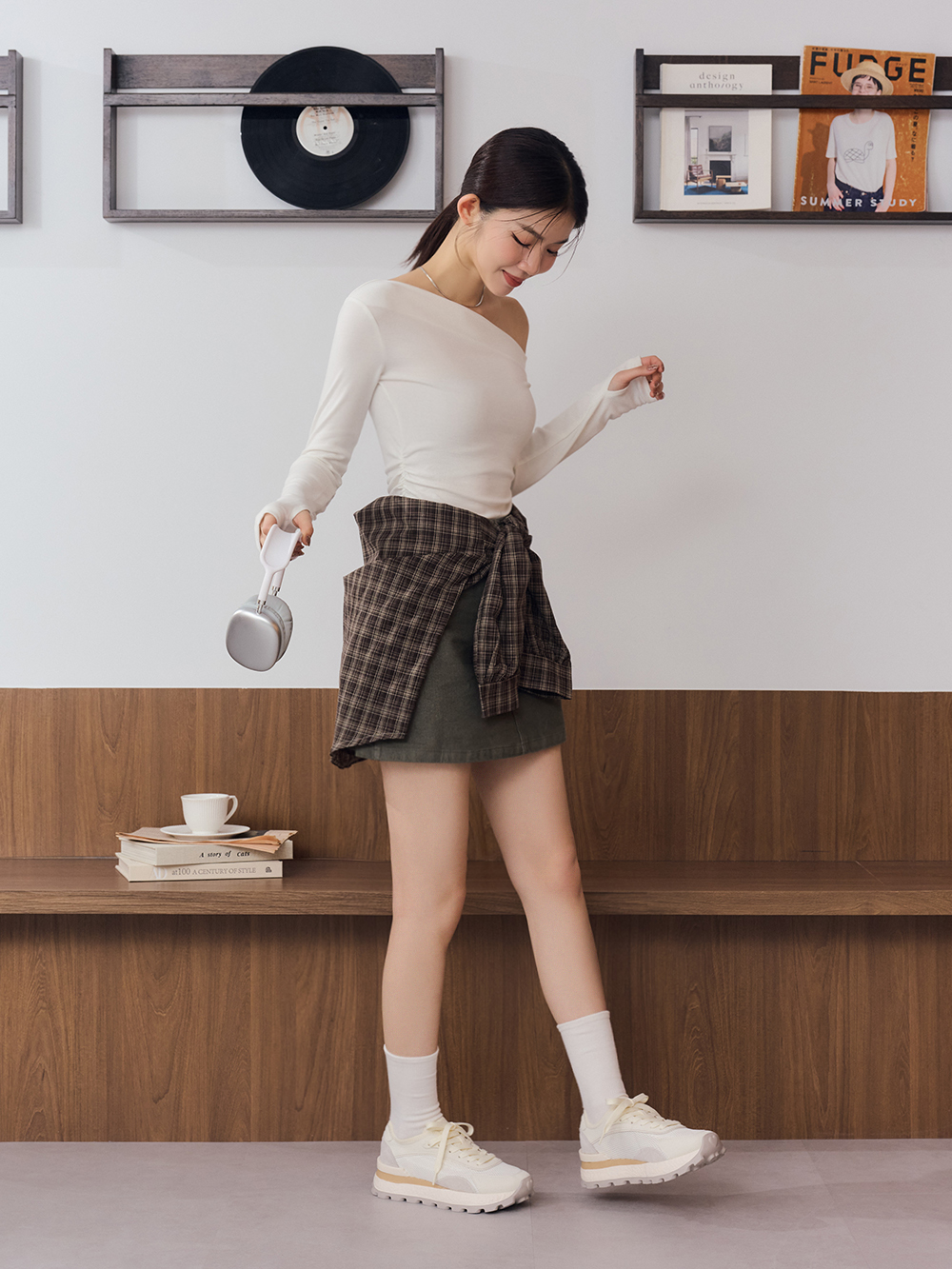 韓潮拼色輕量厚底增高休閒鞋 米白色