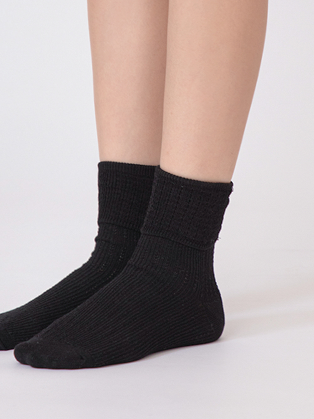 長絨棉奶油雲朵中筒襪 黑色