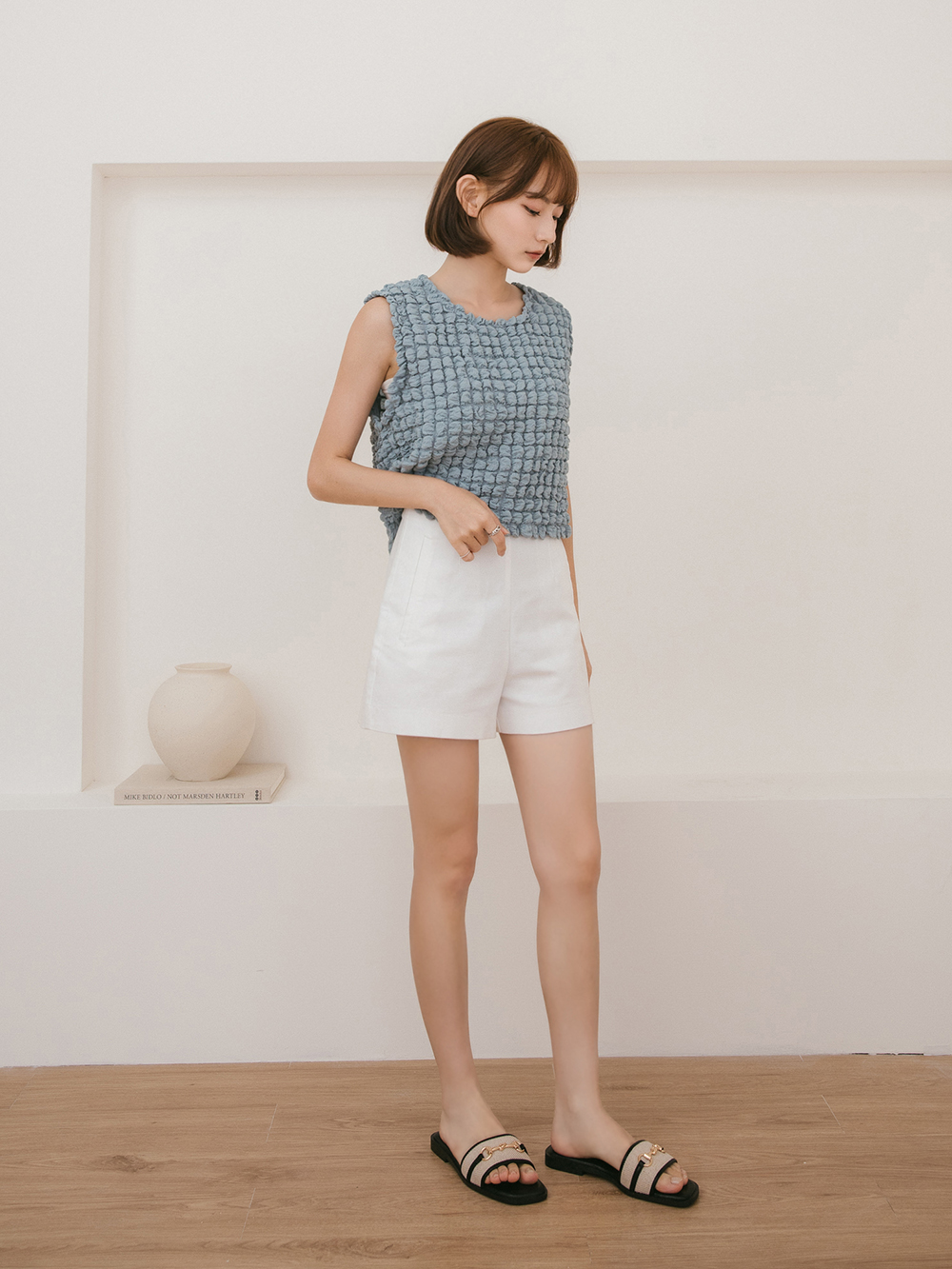 貴婦下午茶．草編拼接馬銜釦平底拖鞋 時尚黑