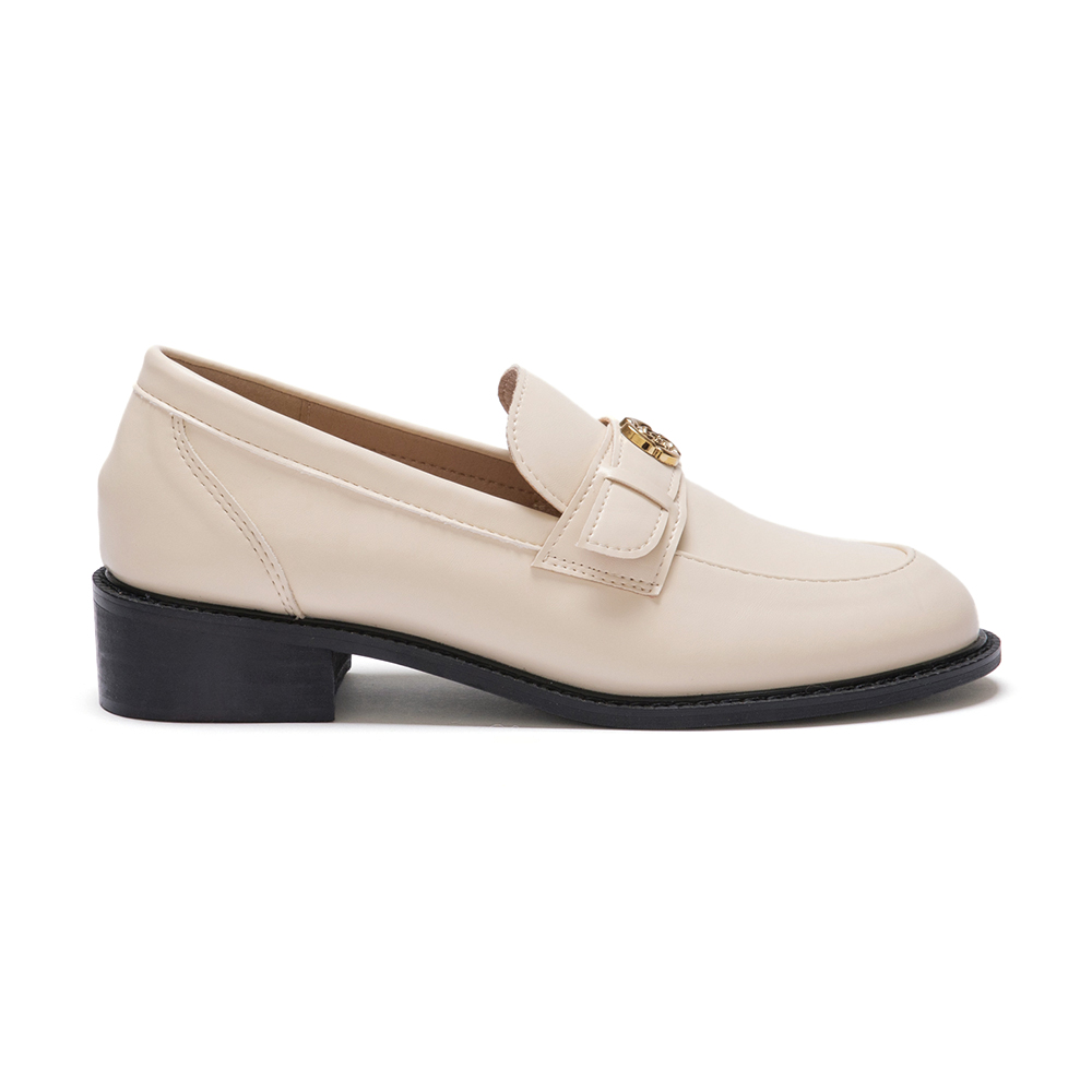 優雅少女．山茶花金飾低跟樂福鞋 香草米